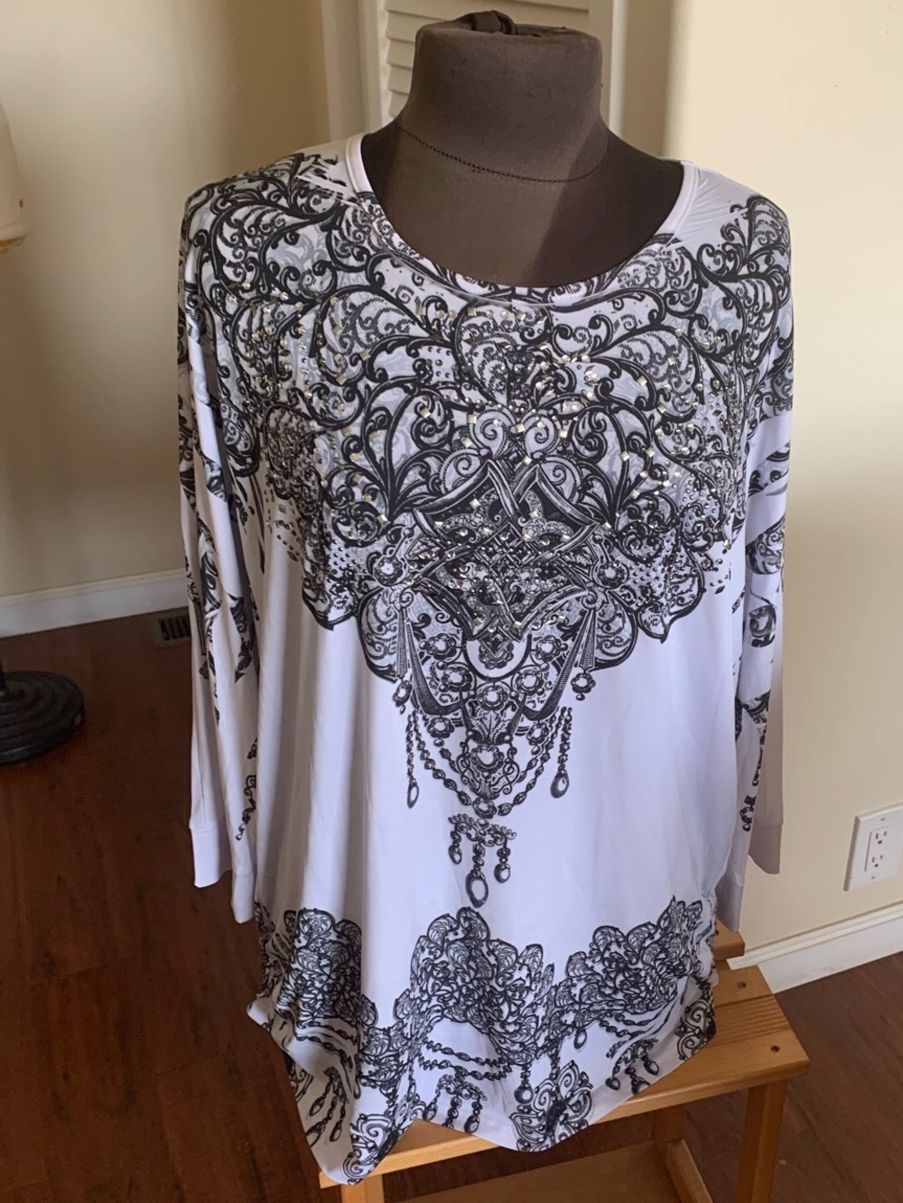 Women’s White  3/4-Sleeve Decorative Print Top with sequins on front yoke